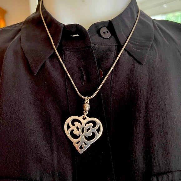 BRIGHTEN 20-24in Heart necklace perfect condition. - Picture 1 of 7
